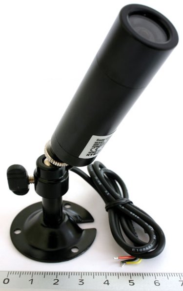 Аналоговая черно-белая видеокамера "KPC-S190SWX" подходит для скрытого видеонаблюдения.